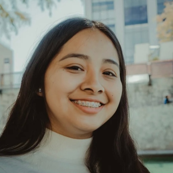 Meet your Posher, Trina - Picture 1 of 1